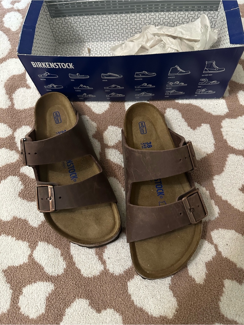 Birkenstock women’s  Brown Arizona Double Strap Sandals, Color Habana.